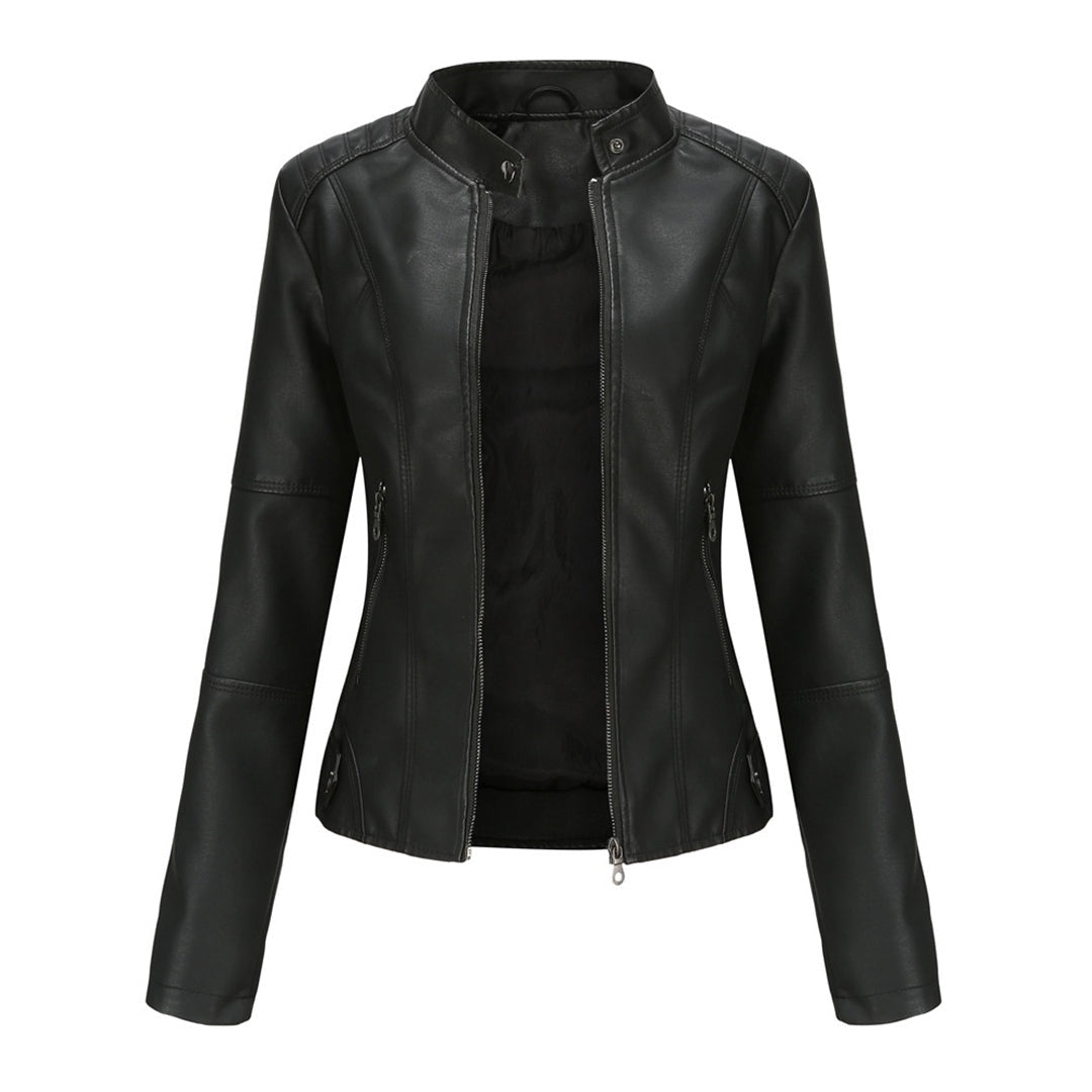 Blusão biker feminino de polipele com gola mandarim, estilo urbano e moderno.