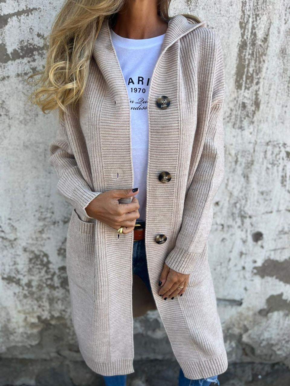 Cardigan feminino aconchegante, ideal para conforto e estilo no dia a dia.