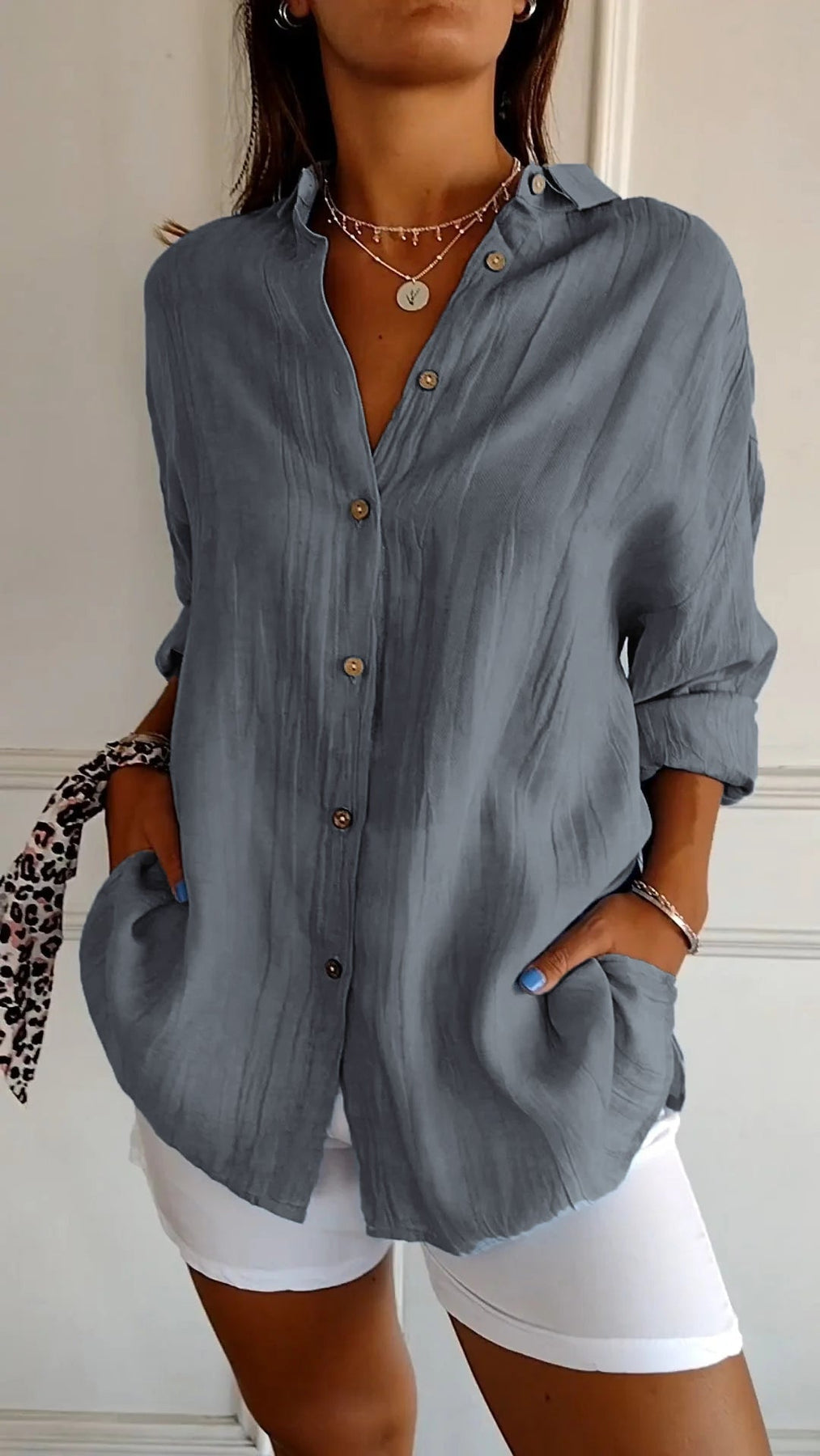 Camisa feminina elegante e confortável para todas ocasiões.
