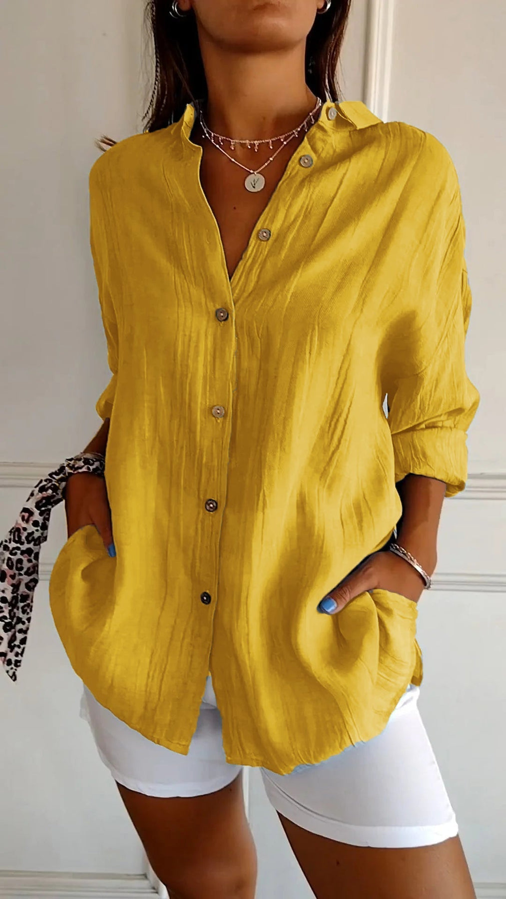 Moda feminina: camisa confortável e estilosa, perfeita para todas ocasiões.