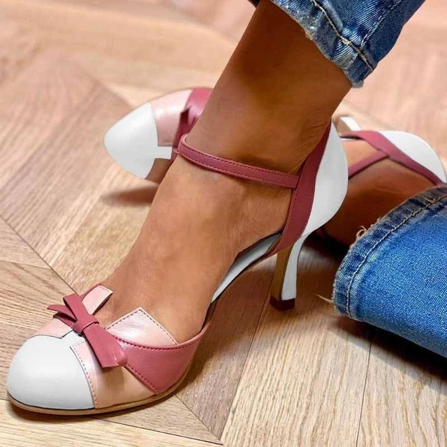 Stilettos femininos elegantes, salto alto e conforto. Calçado para mulher, moda e confiança em cada passo.