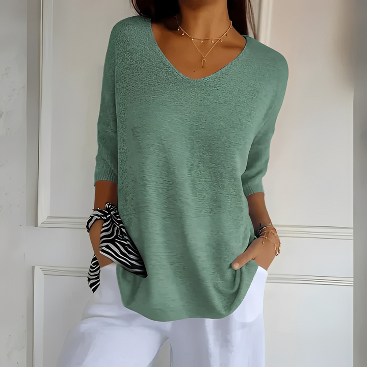 Suéter feminino macio e casual. Pulôver elegante de inverno, ideal para o dia a dia, conforto e estilo.