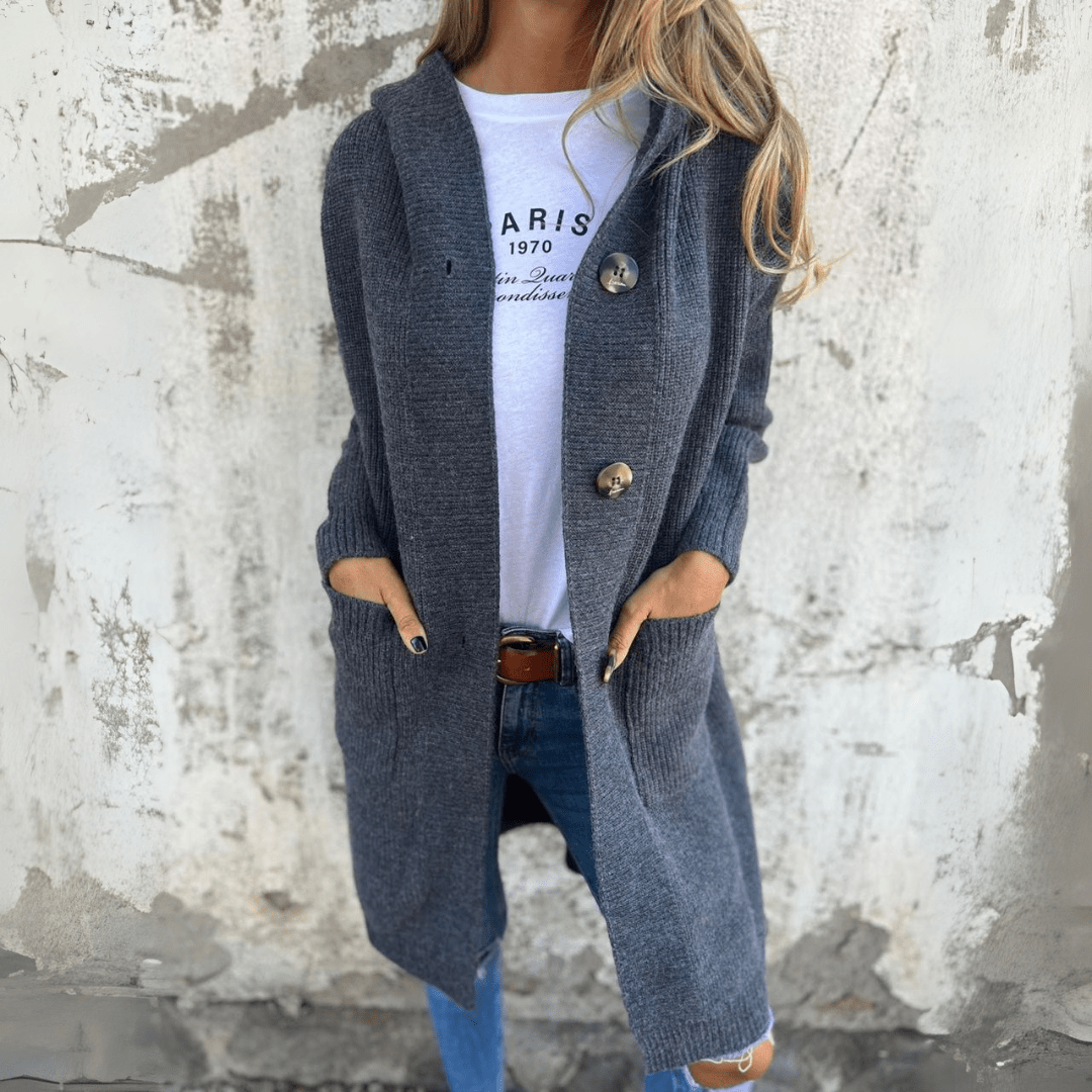 Casaco longo feminino para primavera, tecido leve e elegante. Ideal para moda e conforto.