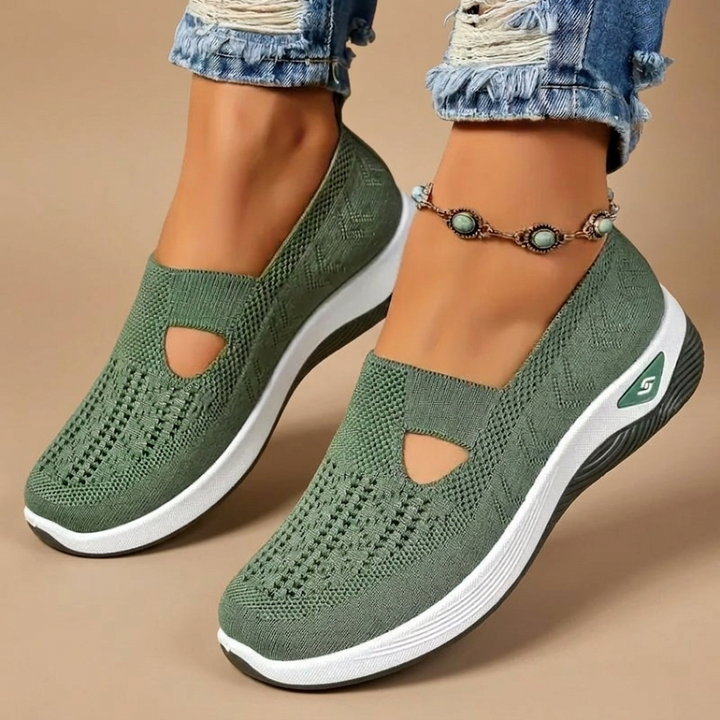 Sapatilhas slip-on femininas, leves e práticas, perfeitas para um estilo casual e rápido calçar.