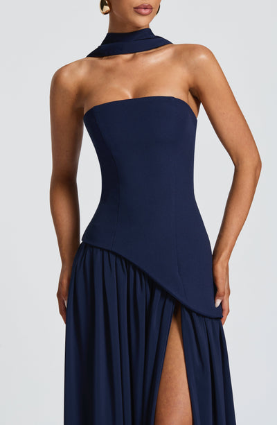 Vestido de verão feminino longo, elegante, sem alças, perfeito para noites de festa.