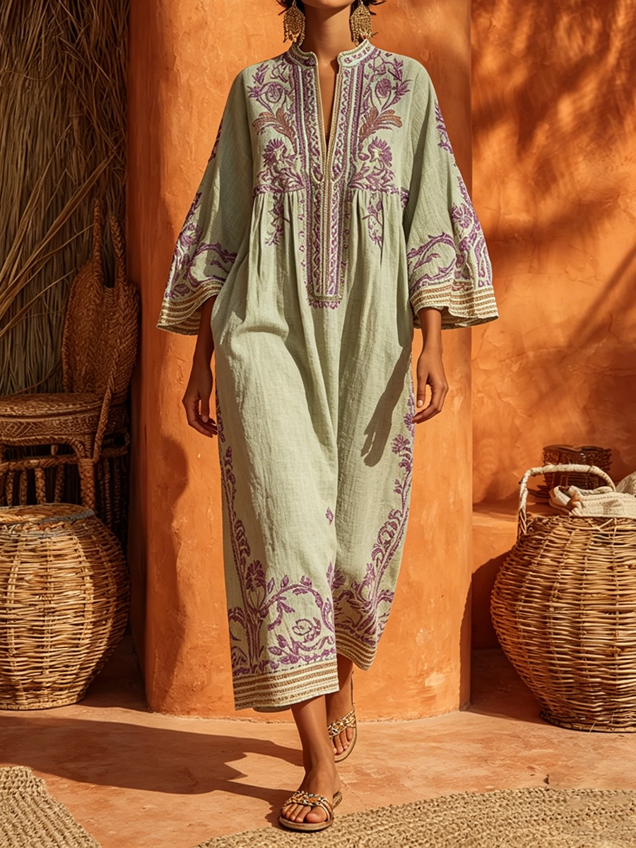 Vestido maxi feminino boho bordado, estilo mediterrâneo. Ideal para verão, praia, elegância casual e chic.
