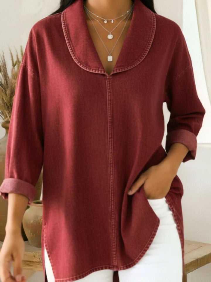 Blusa feminina retro versátil com colarinho de chal para conforto no dia a dia, estilo casual.