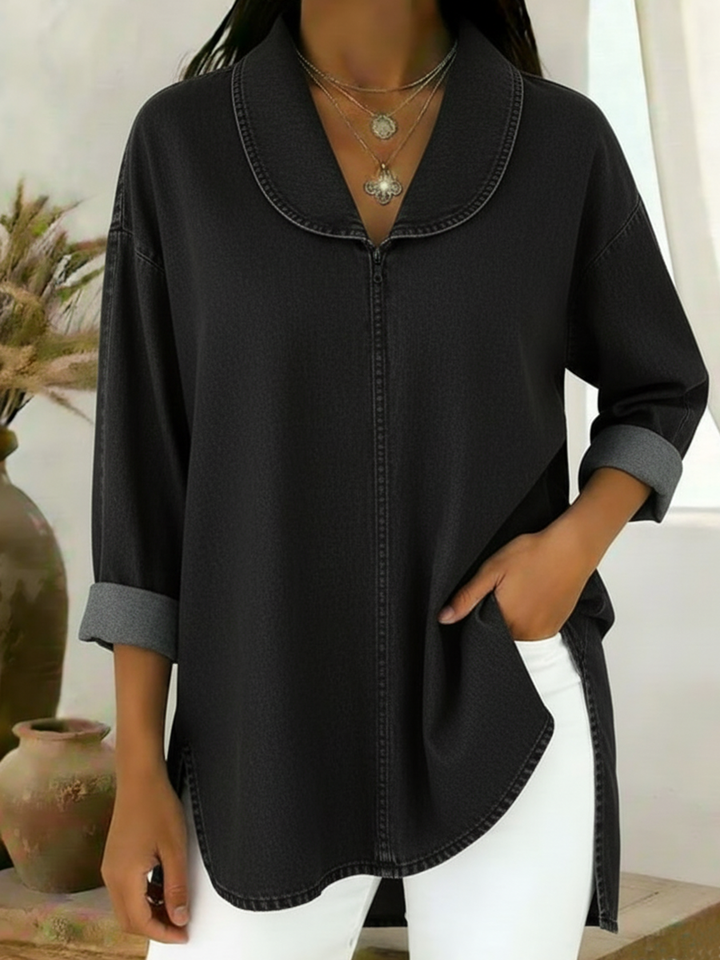 Top feminino com colarinho de chal e corte elegante, perfeito para um estilo vintage e moderno.