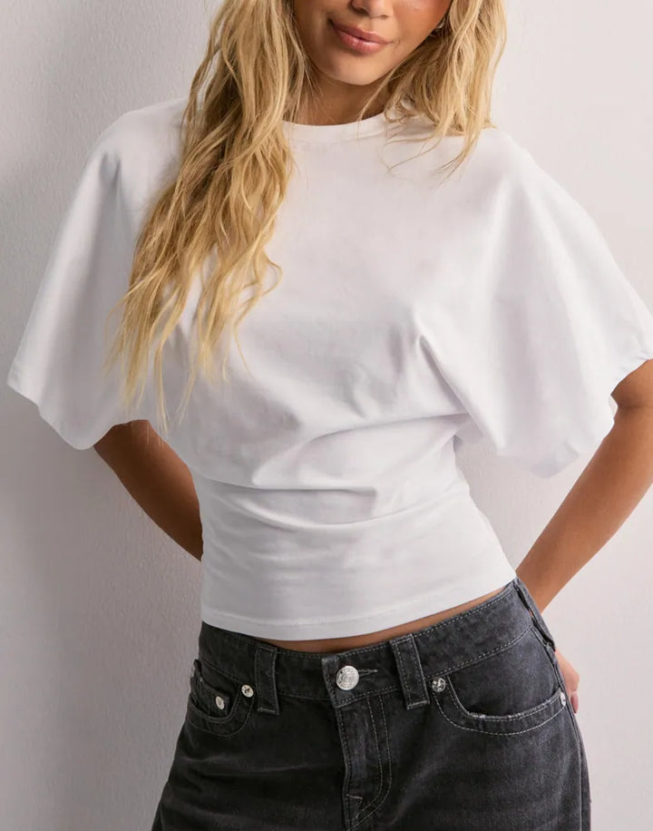 Top casual feminino de manga longa em várias cores, perfeito para looks estilosos de outono/inverno.