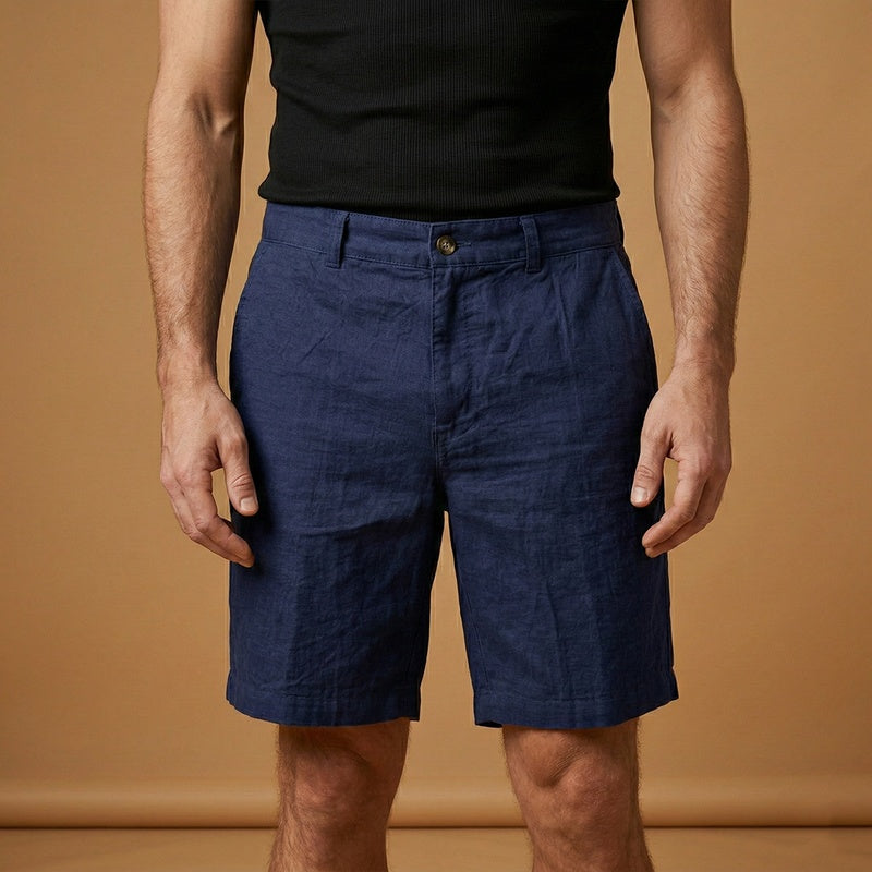 Calções de linho masculino elegante para verão, ideal para praia ou look casual. Roupa masculina confortável.