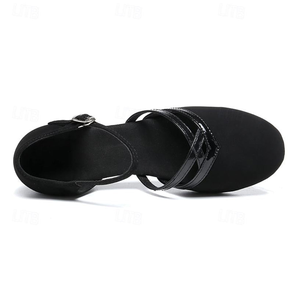 Elegantes sapatos de dança feminina em cetim preto, para salsa, tango e dança latina, oferecendo conforto e estilo.