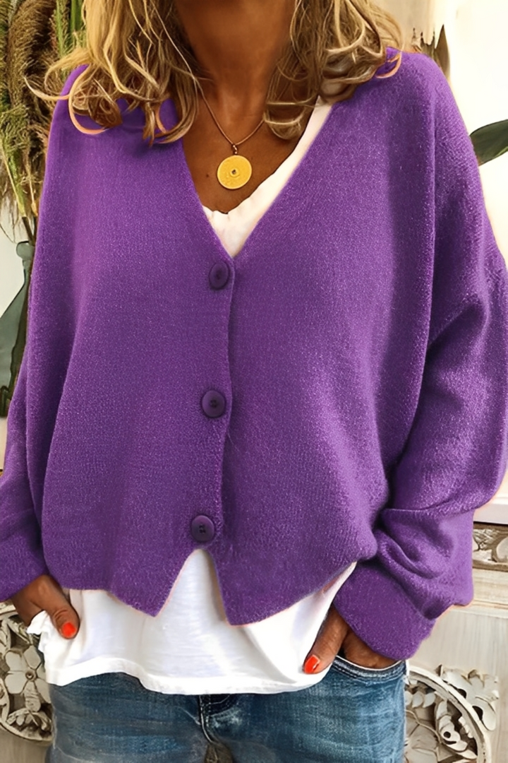 Suéter feminino Aspen casual e confortável. Peça ideal para o dia a dia, tendência de moda inverno.