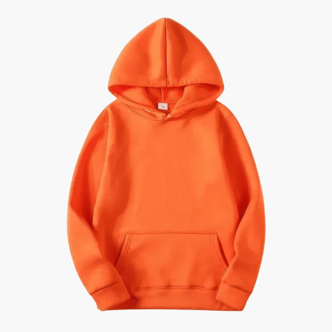 Homem vestindo hoodie masculino cinzento com capuz e bolso canguru, look casual e moderno.