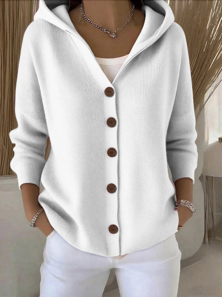 Cardigan de mulher com capuz e botões, design elegante em malha, ideal para um estilo casual e aconchegante.