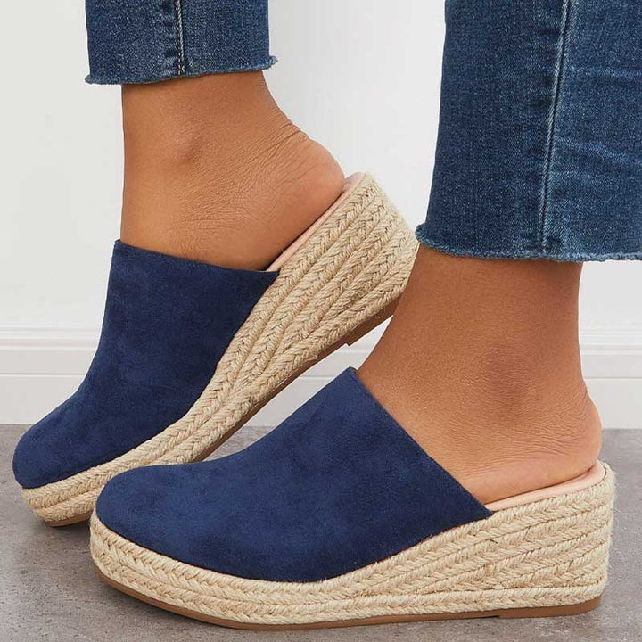 Sandálias ortopédicas femininas para verão, com suporte anatômico e conforto superior, ideal para bem-estar.