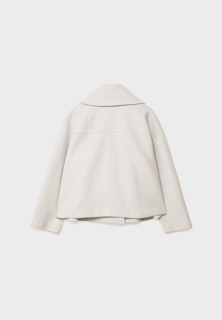 Blazer feminino elegante e confortável para a mulher moderna, ideal para trabalho ou eventos especiais.