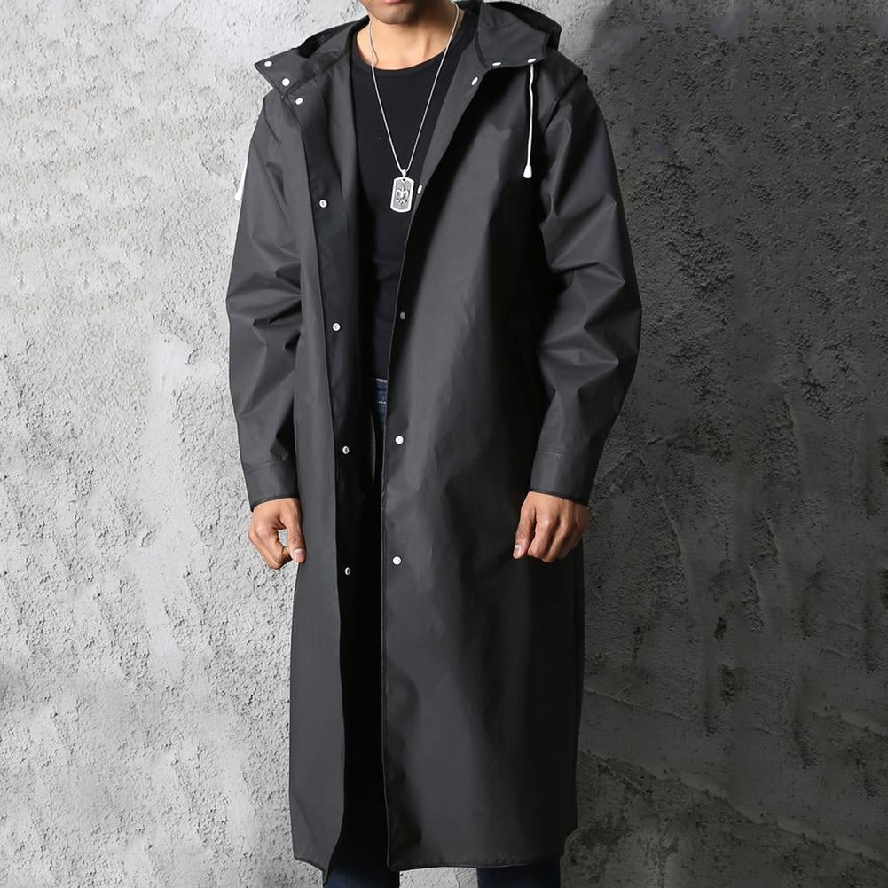 Capa de chuva masculina impermeável longa com capuz, ideal para proteção urbana no outono e inverno.