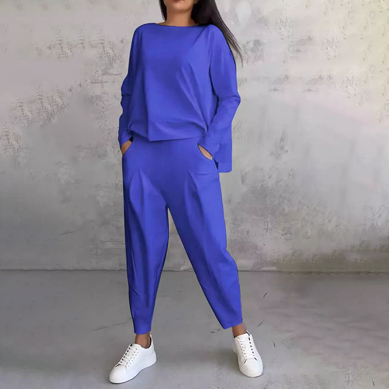 Conjunto feminino ROSE, blusa elegante e calça de cintura alta. Conforto e sofisticação para qualquer ocasião.