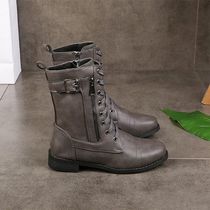 Botas Conforto Diário Bella: Calçado feminino ortopédico para inverno, unindo estilo e bem-estar em preto.