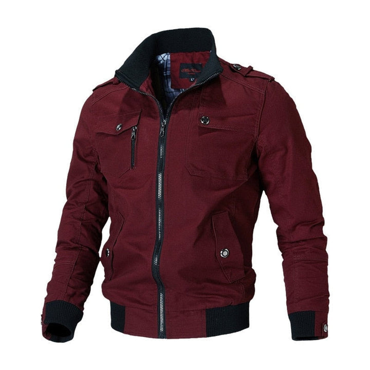 Jaqueta bomber militar masculina, tecido resistente, gola alta, epaulettes. Perfeito para outono.