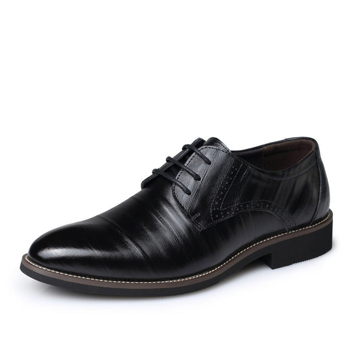 Sapatos formais Oxford com atacadores, cor azul profunda, para o homem que busca um calçado social único.