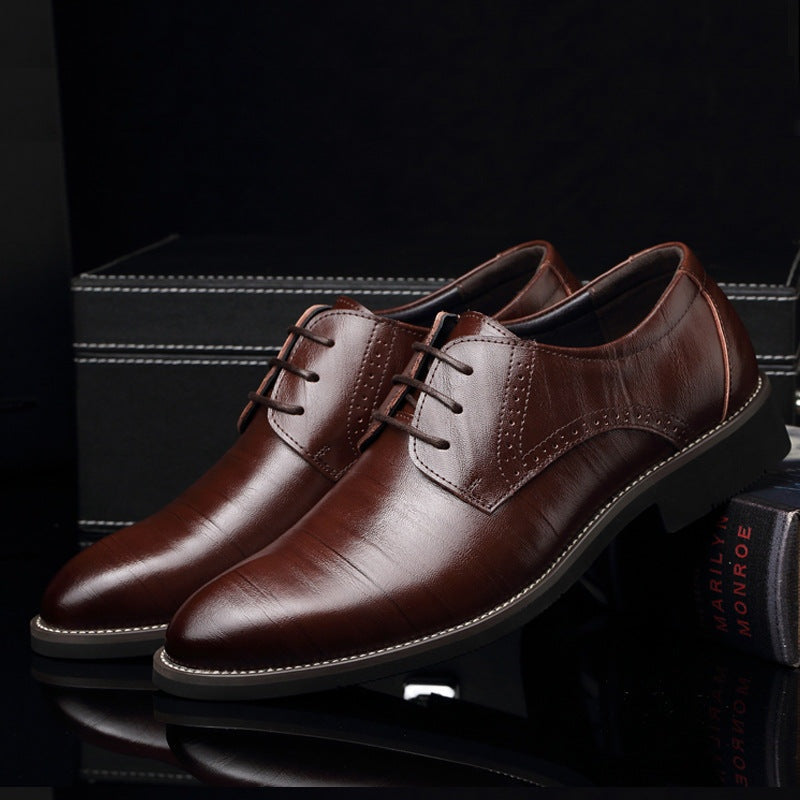 Oxford plain toe preto, sapatos masculinos com atacadores para um estilo minimalista e formal no trabalho.