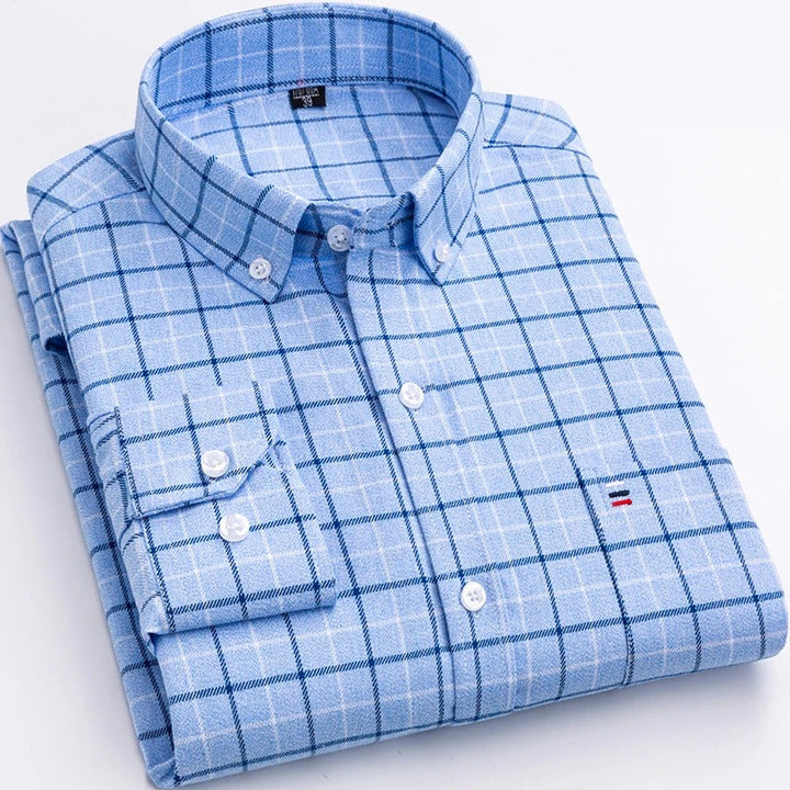 Camisa masculina xadrez de alta qualidade, versátil para looks casuais e elegantes. Moda masculina.