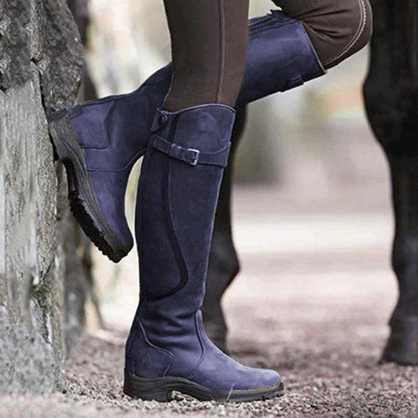 Par de botas de equitação femininas duráveis, impermeáveis e com design moderno, conforto para todas as estações.