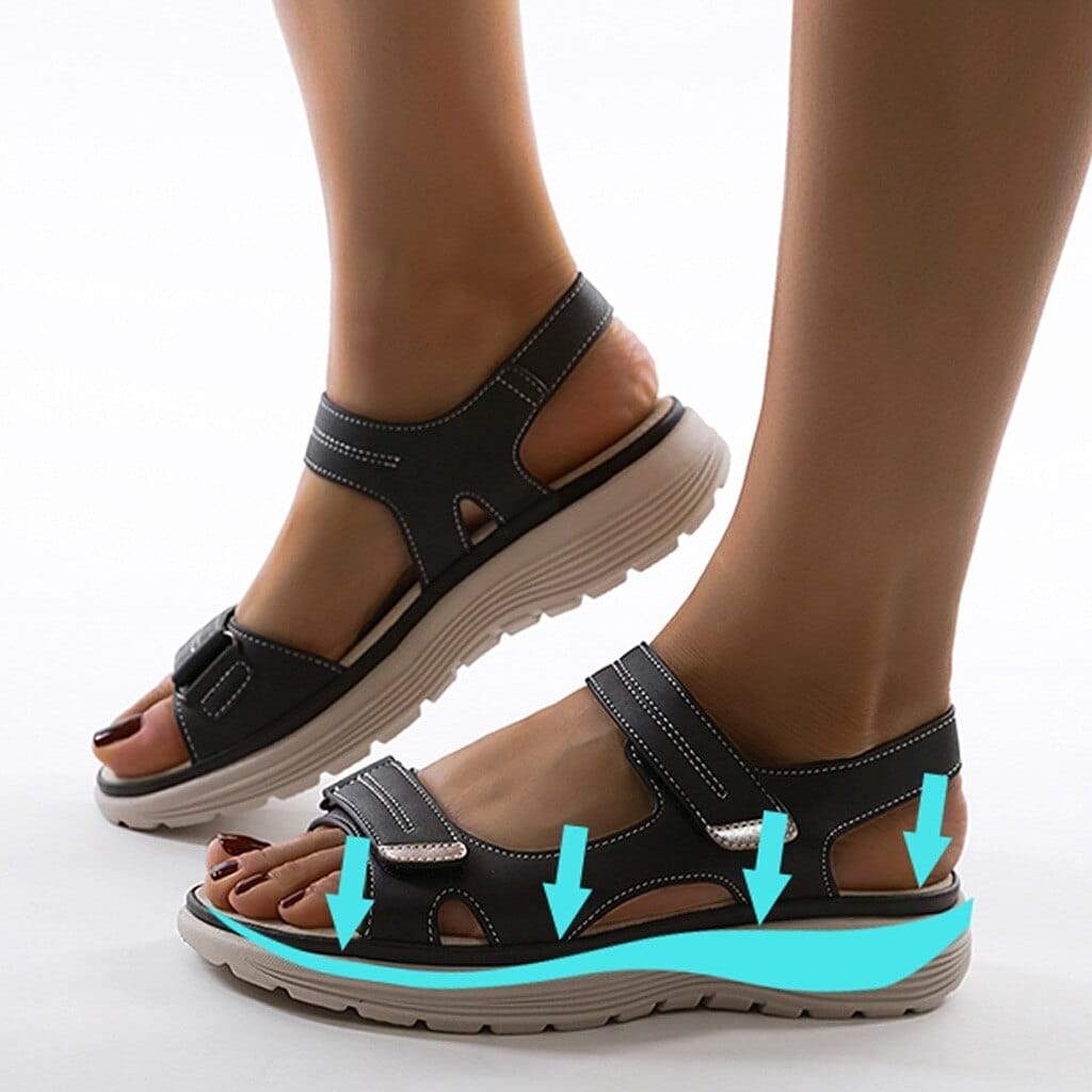 Sandálias femininas Crisha elegantes para o verão, combinam estilo e conforto em calçados de moda praia.
