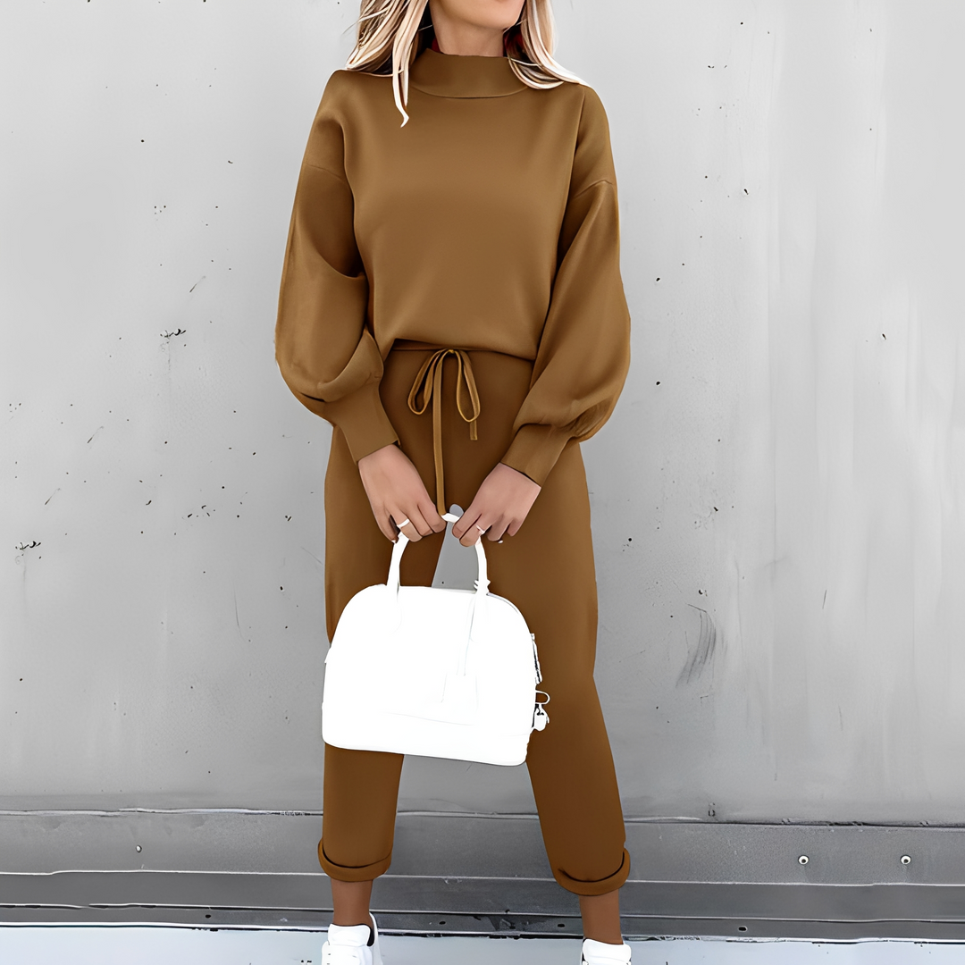 Loungewear feminino para o inverno. Conjunto super confortável e quente, perfeito para noites de outono.