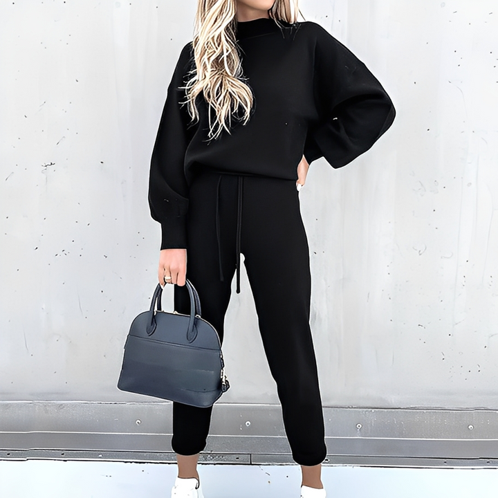 Conjunto feminino casual chic de duas peças. Blusa e calça elegantes para um look confortável e moderno.